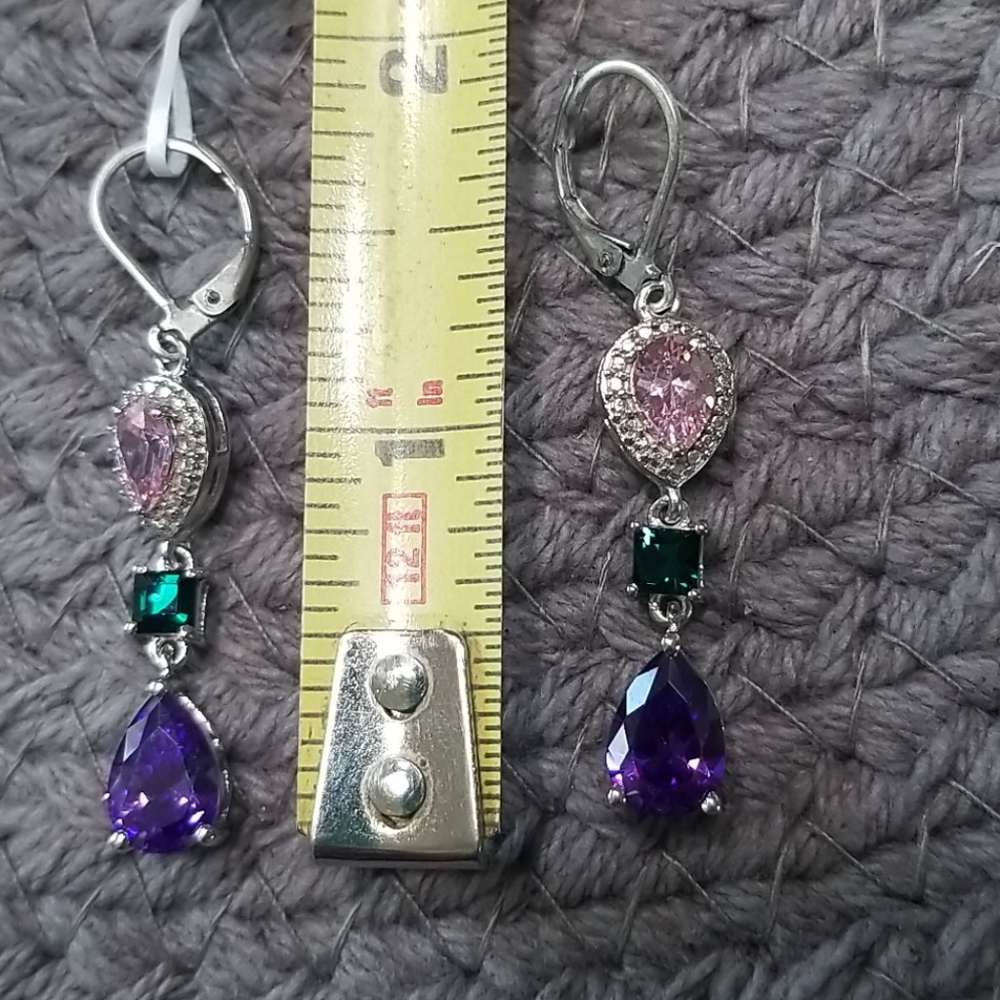 Beautiful earrings - Picture 4 of 6